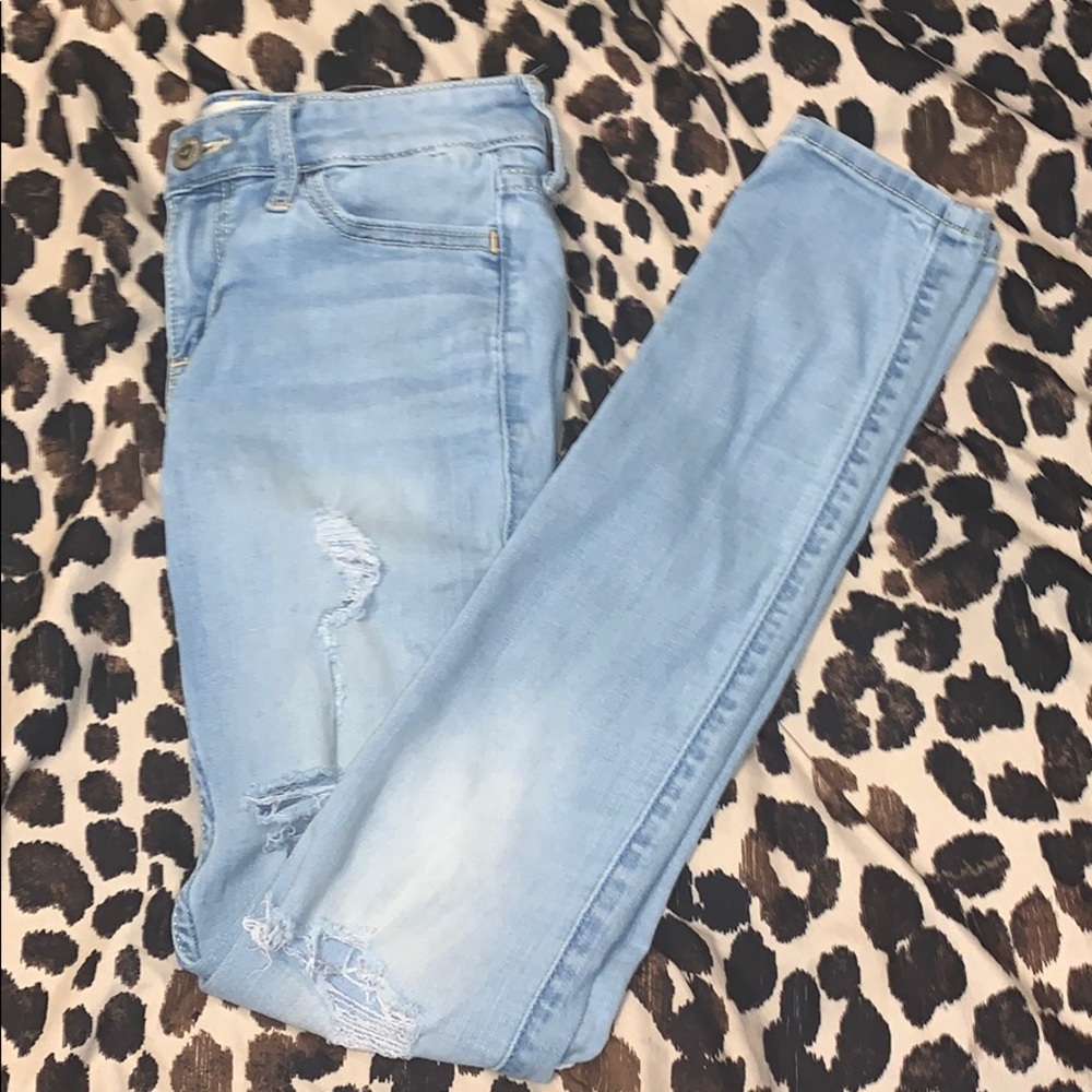 De stressed Ripped Hollister Low Rose Jeans💙